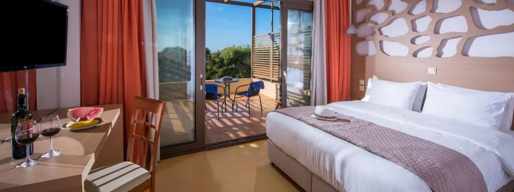 Double or Twin SUPERIOR Room, Oasis Beach Hotel, Crete