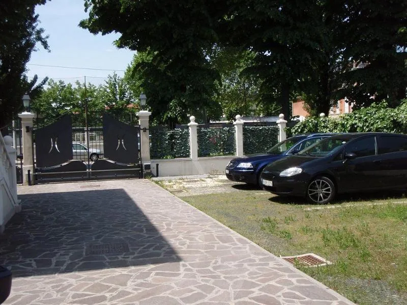 Terrace, Hotel Villa Adele, Venice