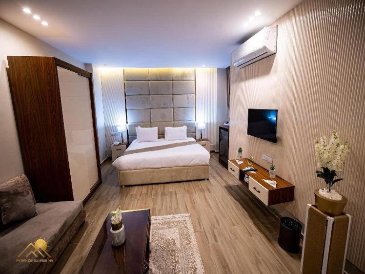 Room, Pyramids Sunrise Inn, Cairo