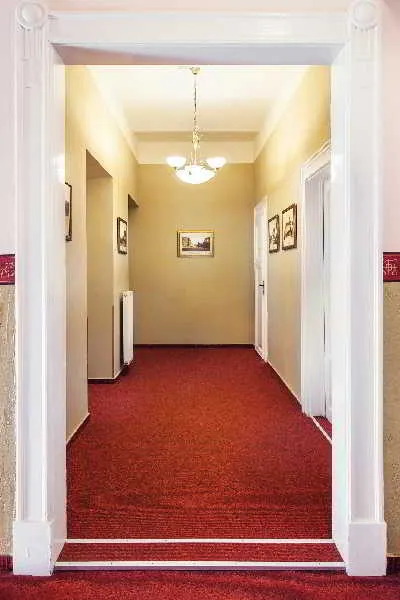 Lobby, Taurus, Prague