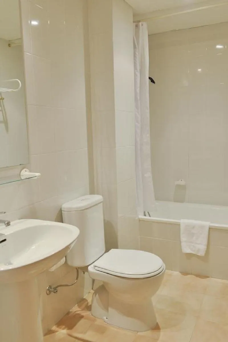 APARTMENT CAPACITY 4 ONE BEDROOM Room, Comte d'Empuries, Costa Brava