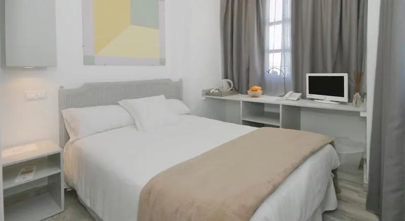 Room, Misiana, Costa De La Luz