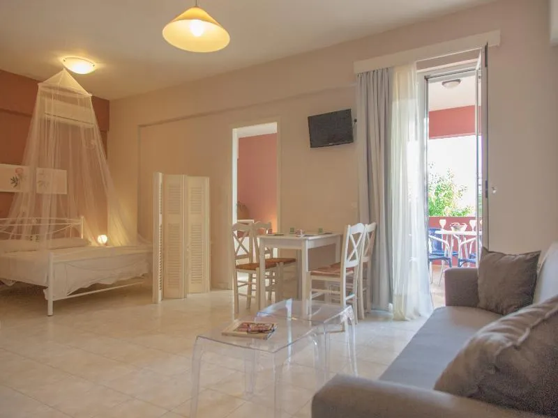 Room, Sofi, Kefallinia