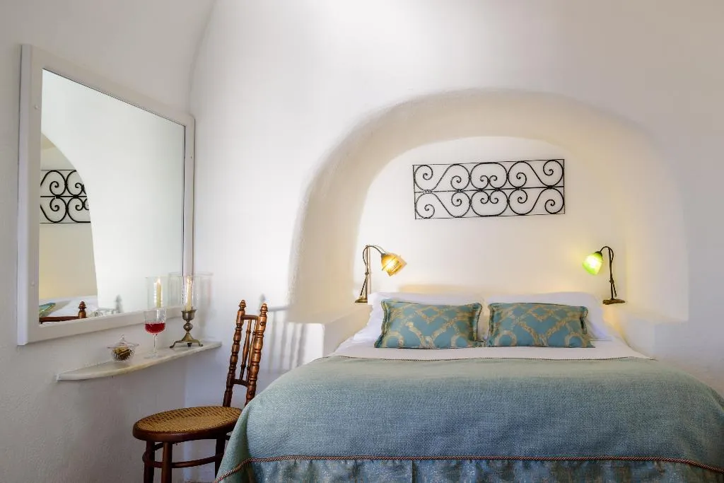 SUITE EXECUTIVE Room, Fanari Villas, Santorini