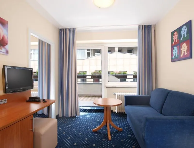 Double or Twin STANDARD Room, Callas Hotel Am Dom, Cologne