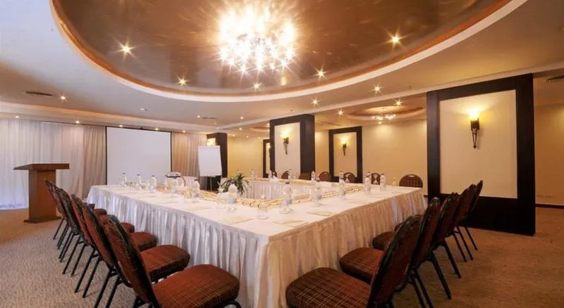 Conferences, Aracan Pyramids, Cairo