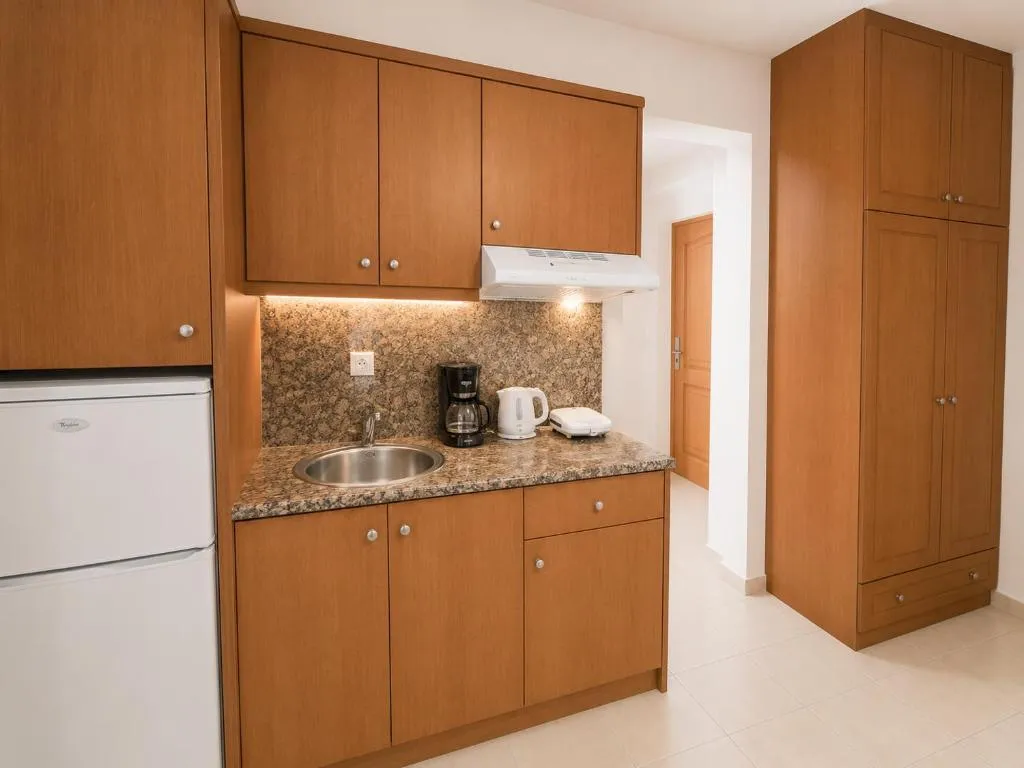 FAMILY ROOM TWO BEDROOMS ONE BATHROOM Room, Castro Hotel, Crete