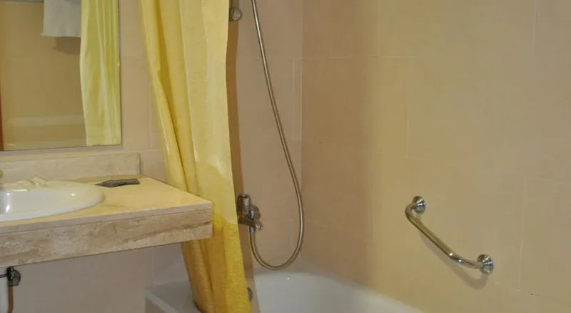SINGLE ECONOMY Room, Surf Mar, Costa Brava