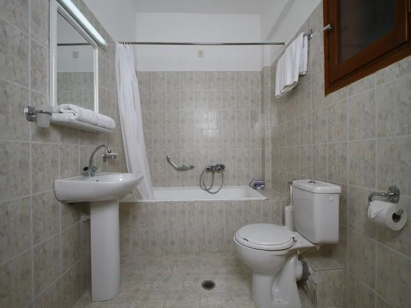 Room, Bintzan Inn, Corfu