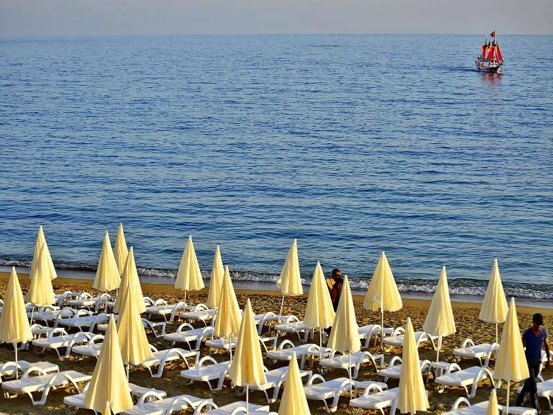 Beach, Azura Deluxe Resort & Spa Avsallar, Antalya