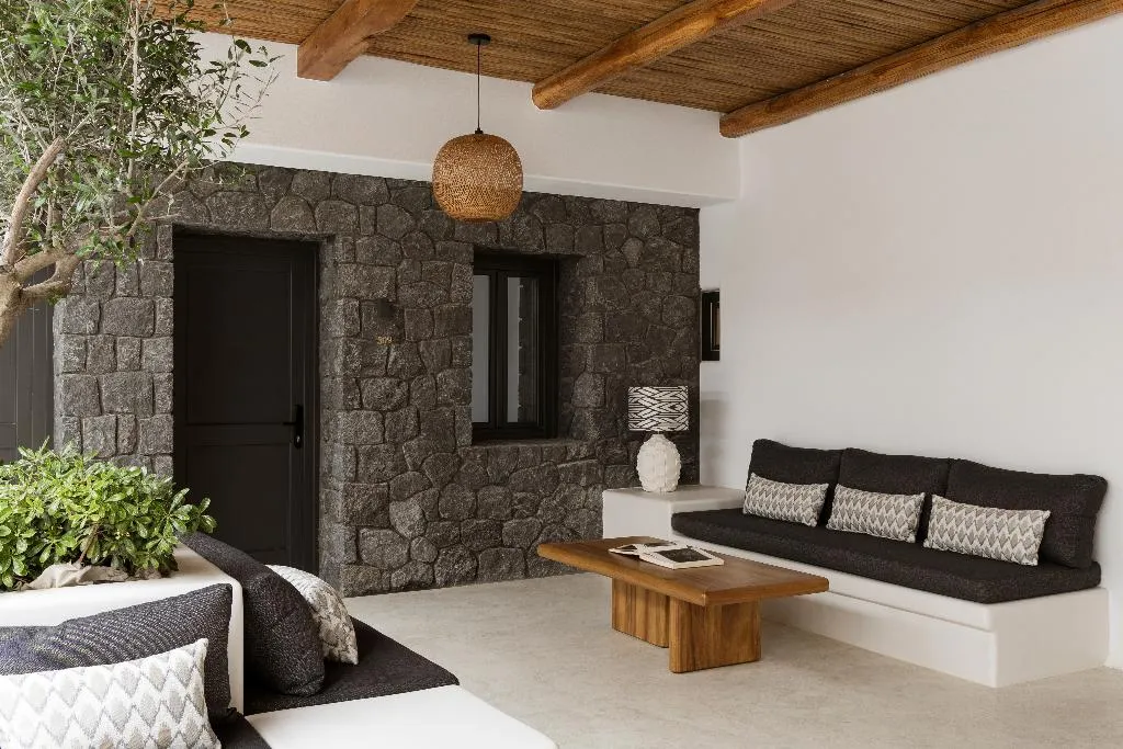 SUITE COMFORT Room, NERO Boutique Hotel, Santorini