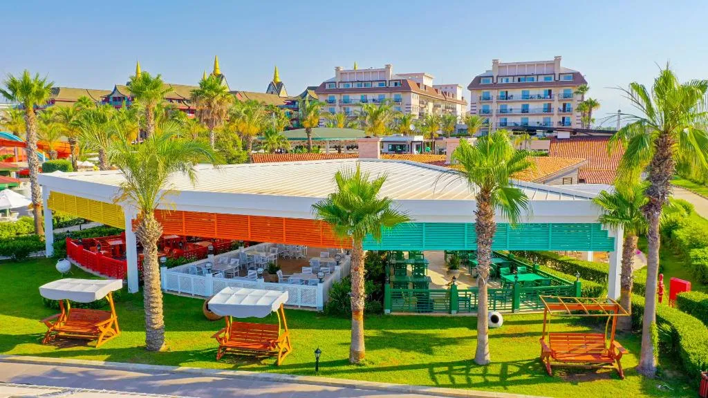 Terrace, Crystal Family Comfort Collection, Antalya