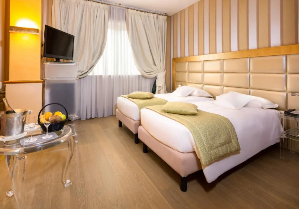 TRIPLE CAPACITY 3 Room, c-hotels Rubens, Milan