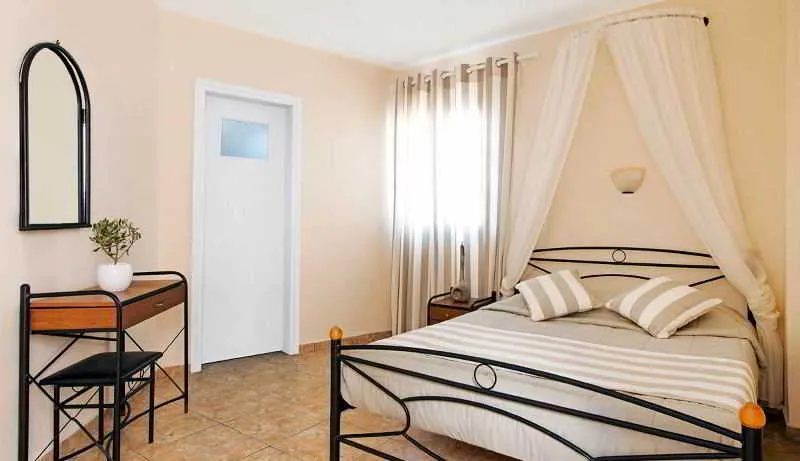 Room, Evgenia Villas & Suites, Santorini