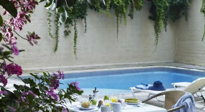 Pool, Esperia, Rhodes