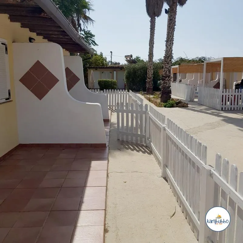 BUNGALOW CAPACITY 8 Room, Kartibubbo Beach Resort, Palermo