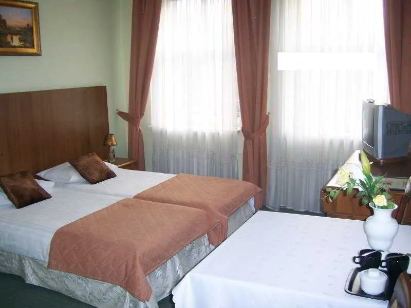 Double or Twin STANDARD Room, Astor, Florence