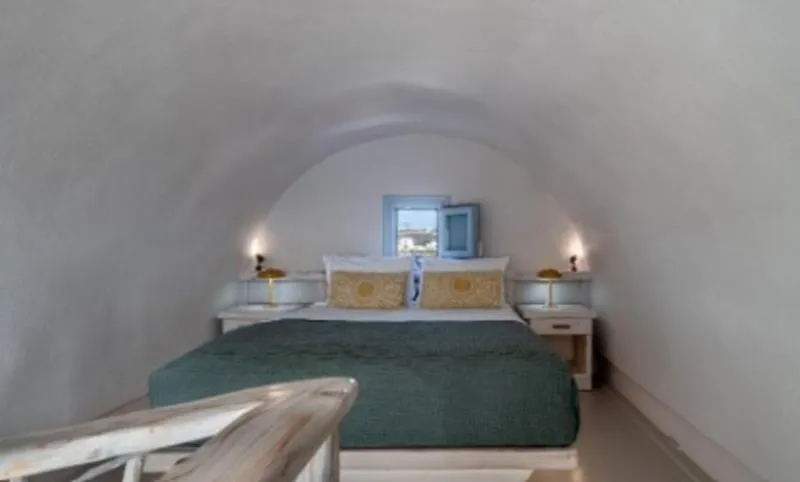 DOUBLE CAPACITY 2 ONE BEDROOM Room, Athermi Suites, Santorini