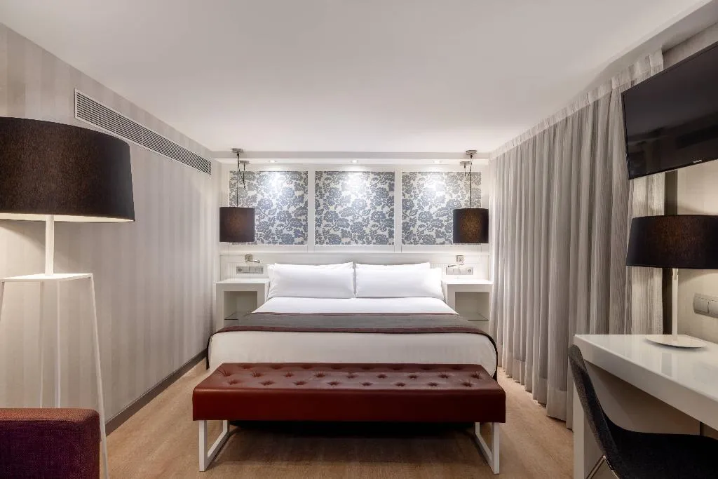 Double or Twin STANDARD Room, Catalonia Plaza Cataluña, Barcelona