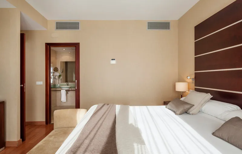 JUNIOR SUITE STANDARD Room, Ilunion Malaga, Costa Del Sol