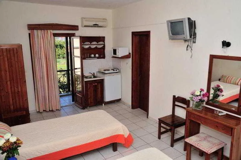 Room, Manolas Studios, Skiathos