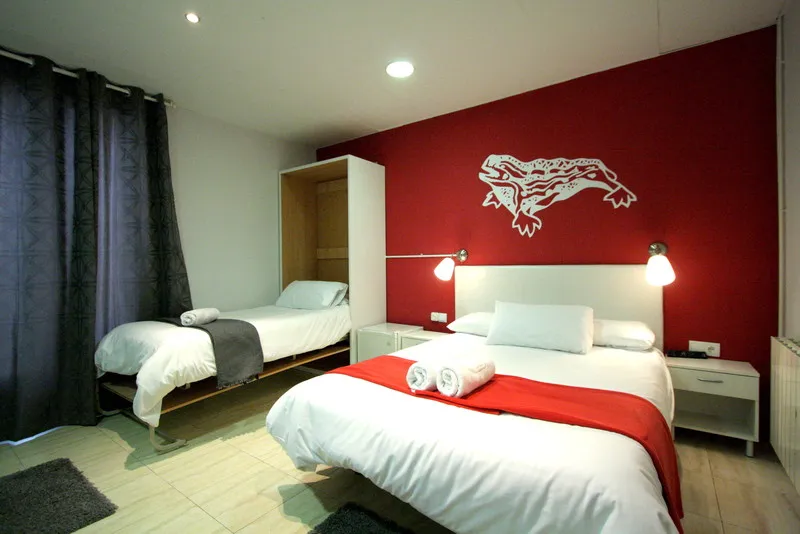 TRIPLE STANDARD Room, Artistic Hostel BCN, Barcelona