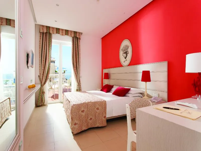 Double or Twin SUPERIOR Room, Hotel Corallo Sorrento, Naples