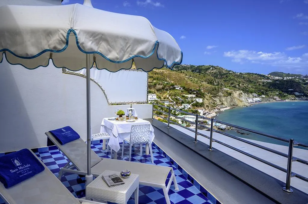 DOUBLE KING BED NON SMOKING Room, Hotel Terme San Michele & SPA, WorldHotels Distinc, Naples