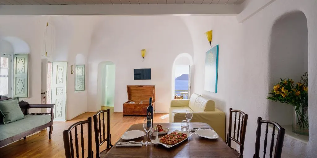VILLA WITH JACUZZI Room, Fanari Villas, Santorini