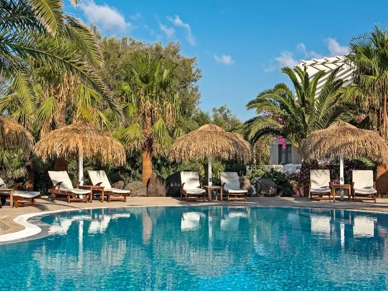 Pool, Atlantis Beach Villas, Santorini