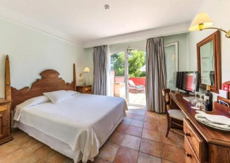 DOUBLE SINGLE USE SUPERIOR Room, Cala Sant Vicenç - ADULTS ONLY, Majorca