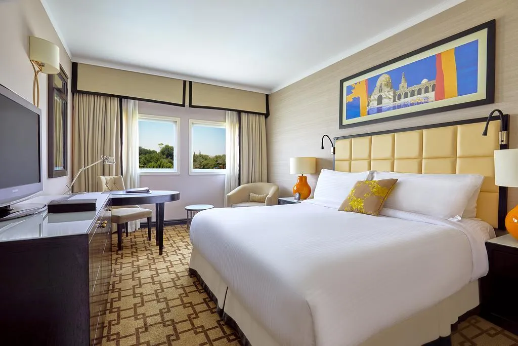 DOUBLE POOL VIEW Room, Hilton Cairo Heliopolis, Cairo