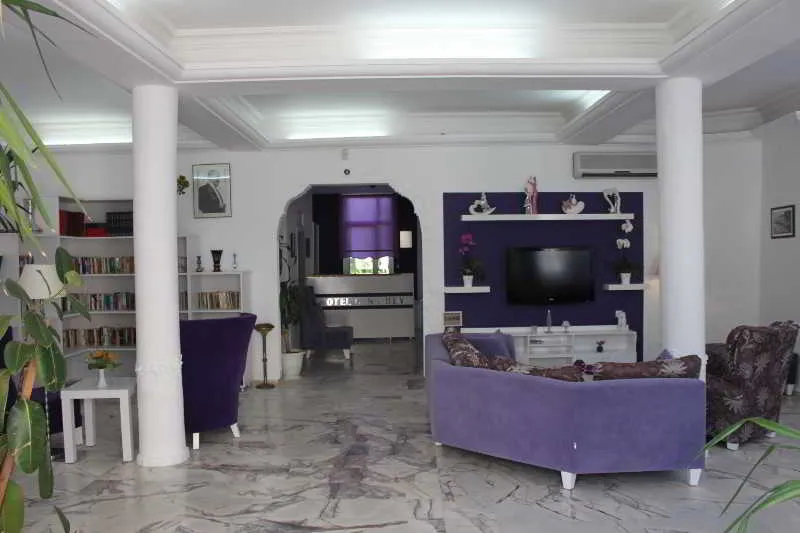 Lobby, Cenk Bey, Dalaman