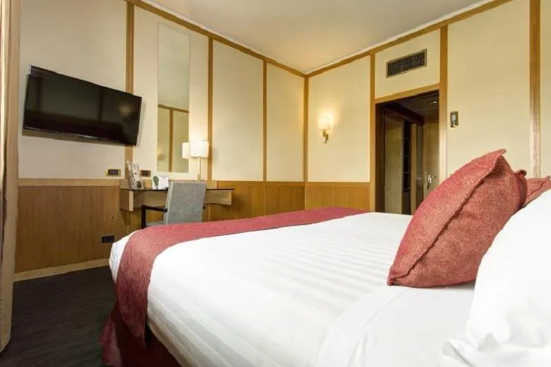 DOUBLE COMFORT Room, Hilton Garden Inn Rome Colosseum, Rome