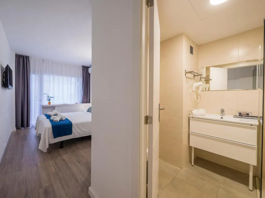 Room, Hotel Checkin Victoria, Costa Brava