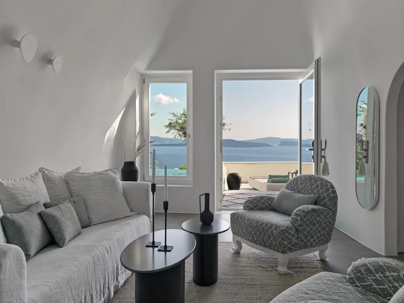 SUITE WITH PRIVATE POOL Room, Canaves Oia Suites, Santorini