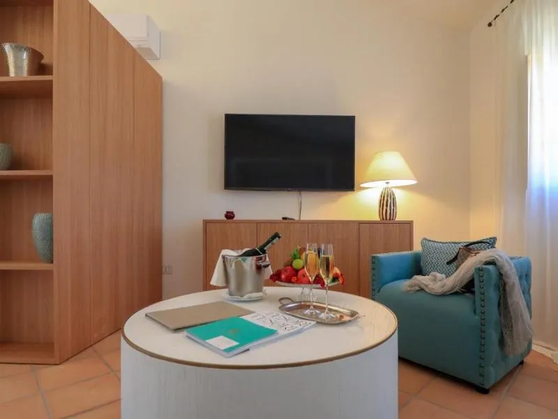 SUITE DELUXE Room, Hotel Borgo Smeraldo, Olbia