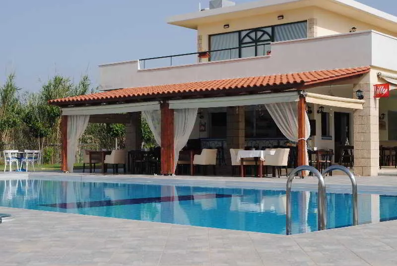 Bar, Mediterranean Hotel and Apartments, Crete