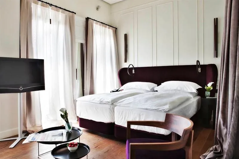 Room, CoolRooms Palacio Villapanes 5 GL, Seville