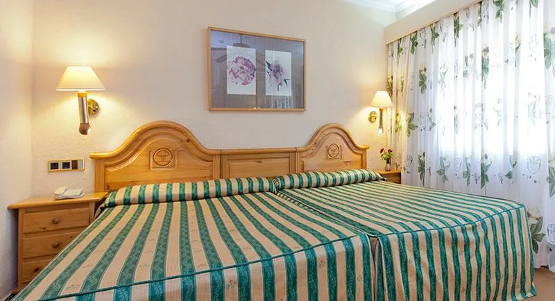 SINGLE STANDARD Room, Marbella Playa, Costa Del Sol