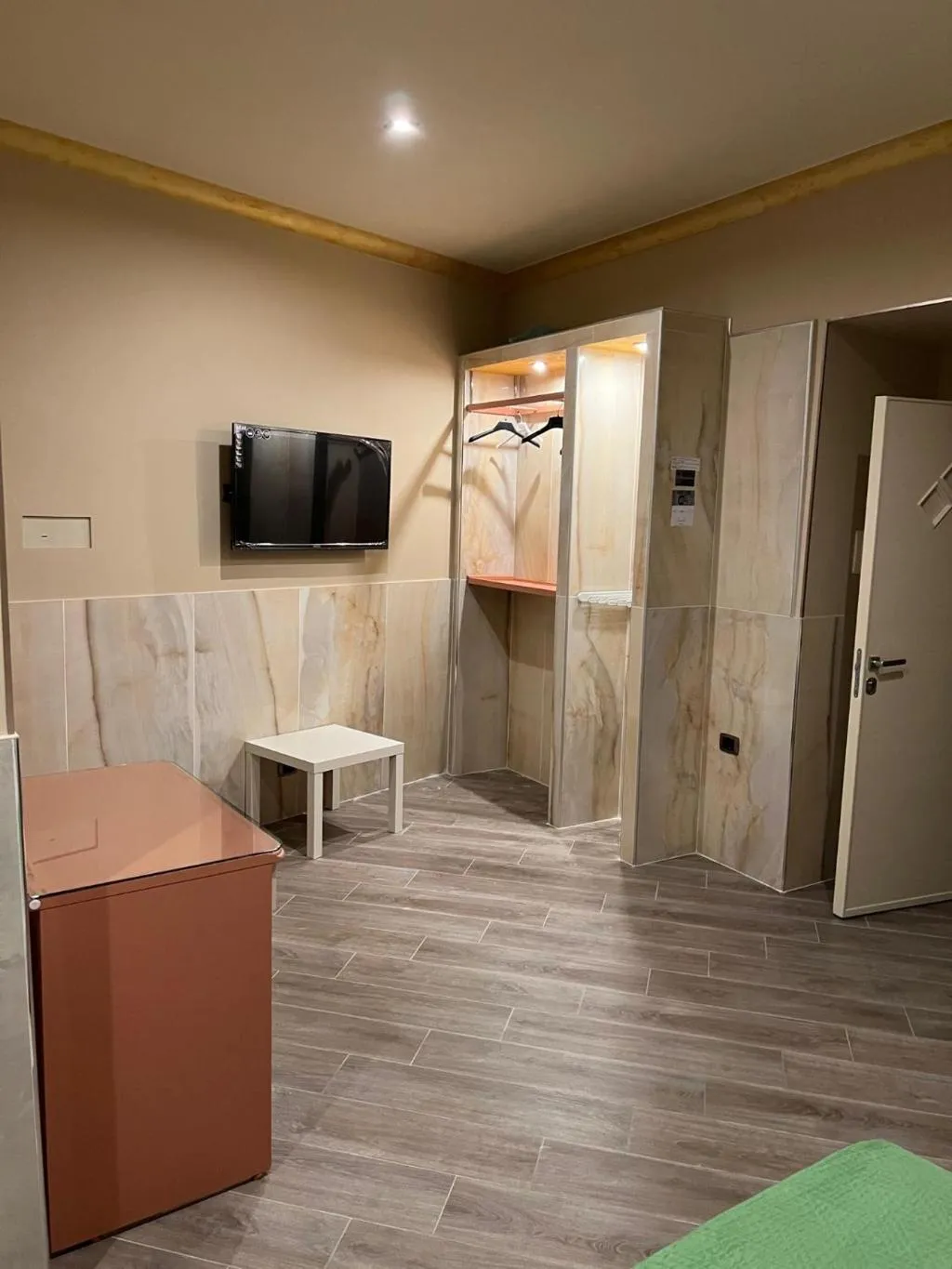 QUADRUPLE STANDARD Room, Iris, Naples