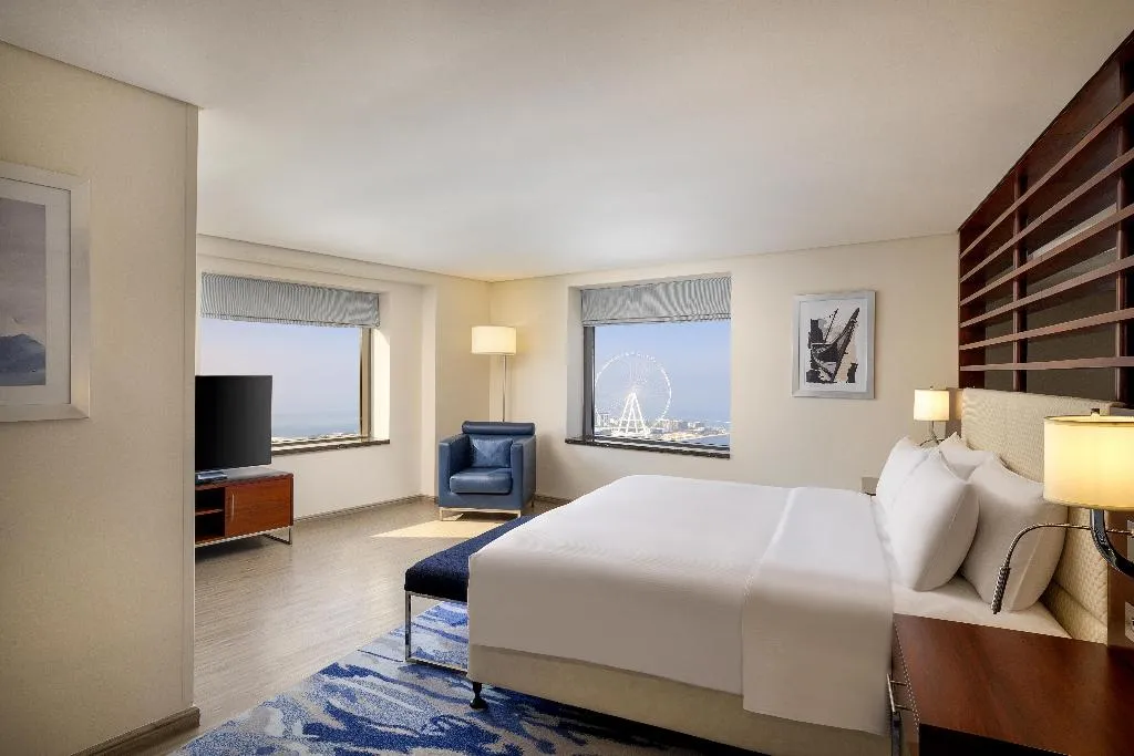 SUITE SEA VIEW KING BED Room, Hilton Dubai The Walk, Dubai