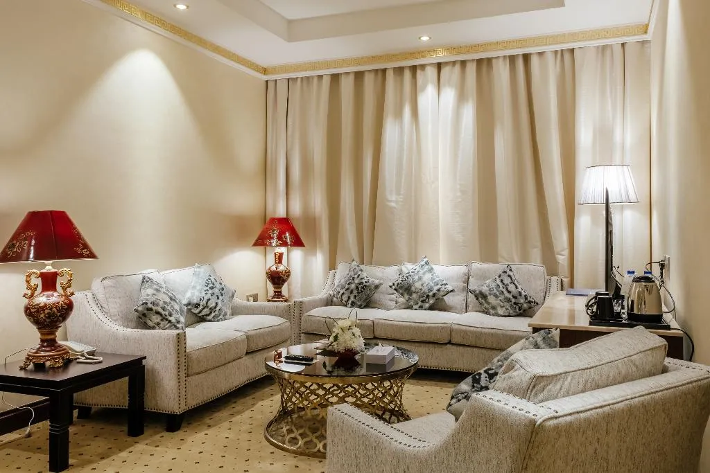 SUITE EXECUTIVE Room, Tulip Inn Al Khan, Dubai