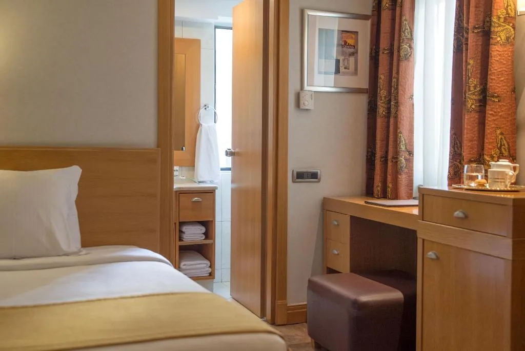 SINGLE STANDARD Room, The Athenian Callirhoe, Athens