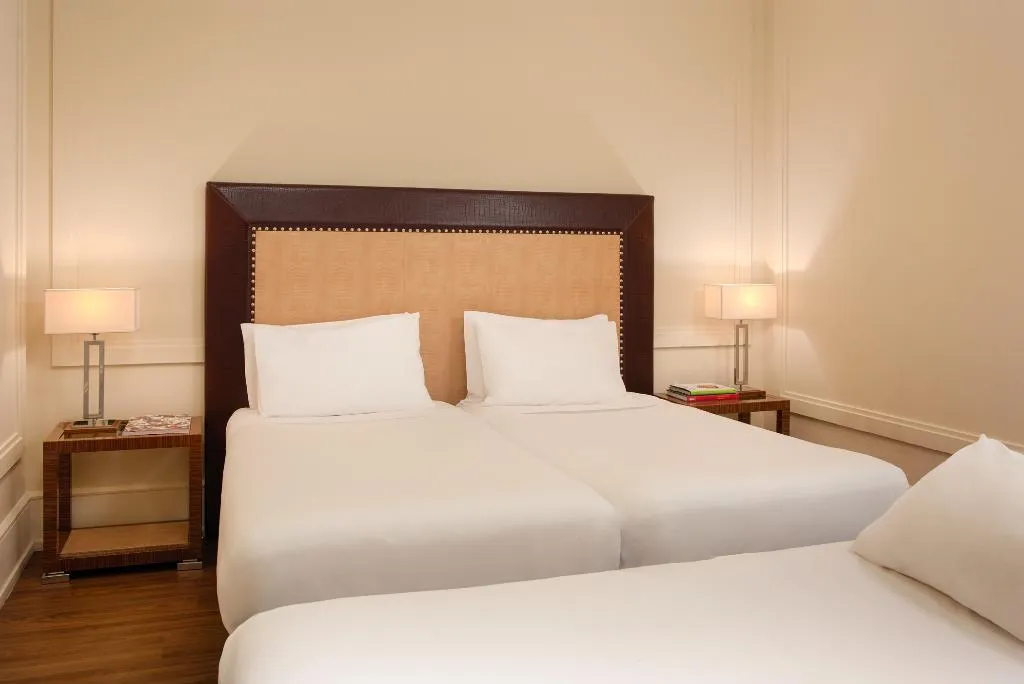 TRIPLE CLASSIC Room, UNA HOTELS Decò Roma, Rome