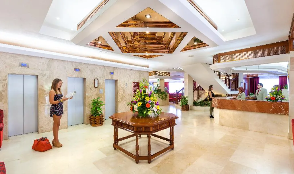 Lobby, Masaru, Tenerife