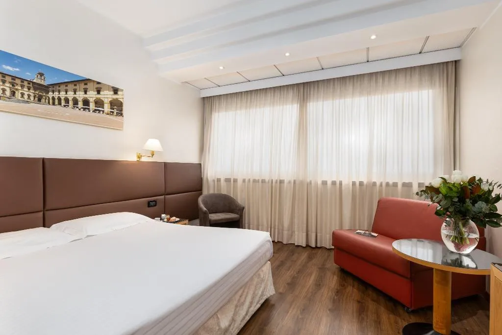Double or Twin STANDARD Room, Minerva, Florence