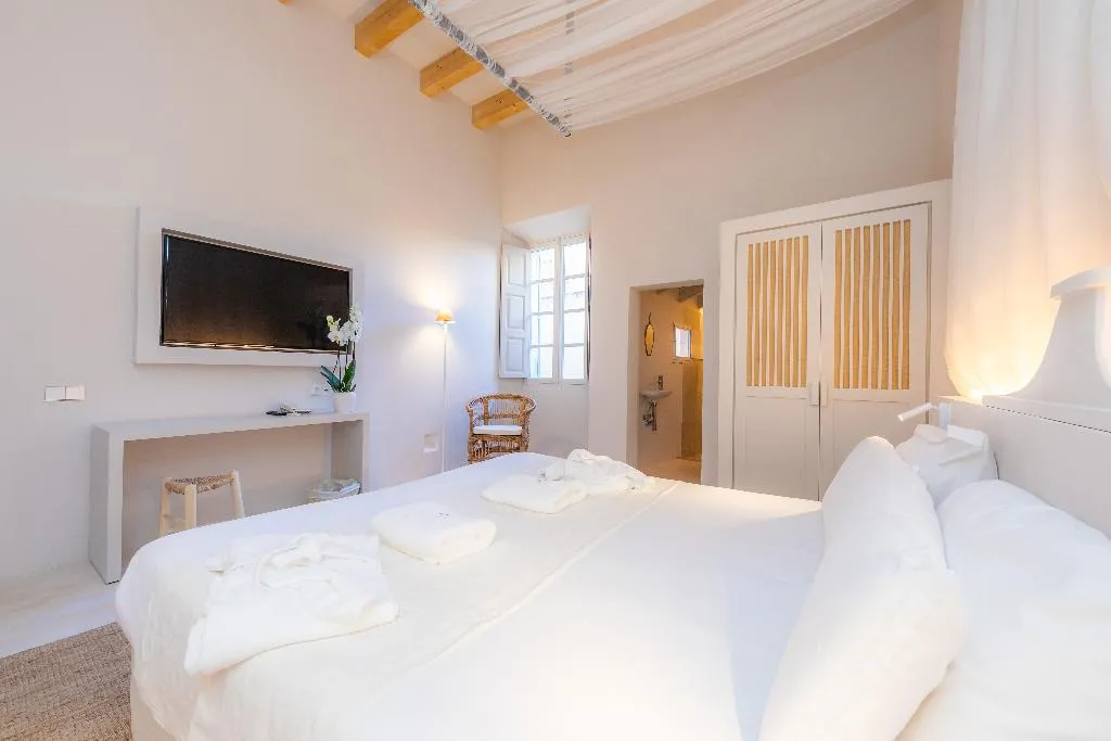 JUNIOR SUITE WITH TERRACE Room, Yartan Boutique Hotel, Majorca