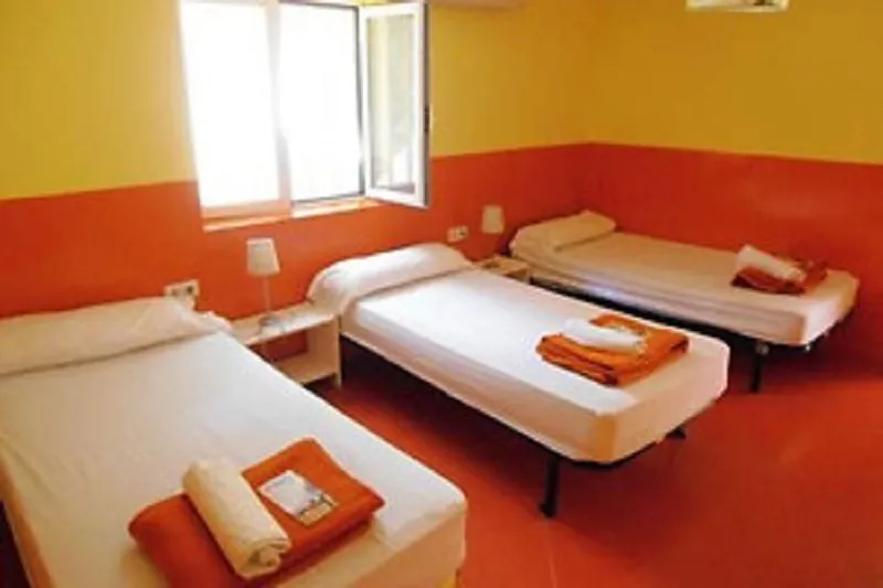 Bed in dormitory THREE BEDS Room, Garden House Hostel Barcelona by Feetup Hostels, Barcelona