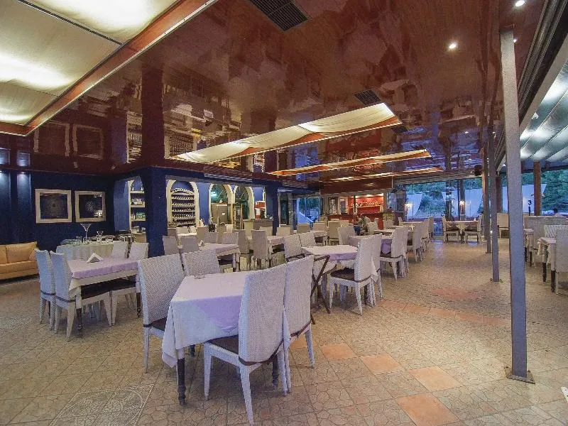 Restaurant, Epavlis Resort, Athens